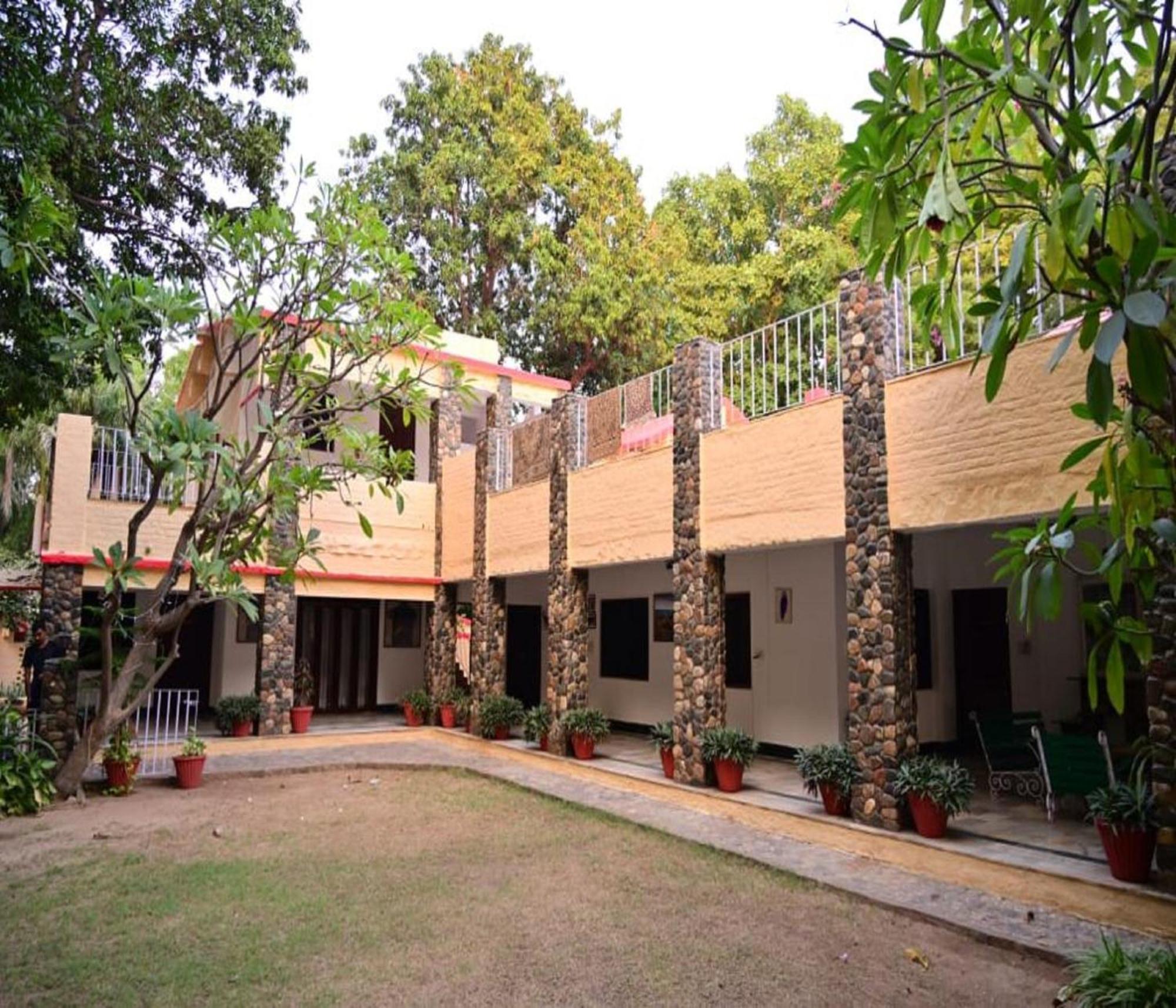 Leopard'S Lair Jungle Lodge Bisalpur Exterior foto